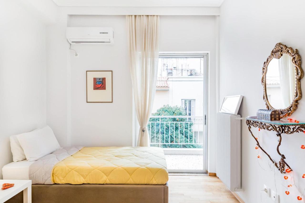 Koukaki Apartment With A Sunny Balcony, Near The Acropolis Athens Exterior photo