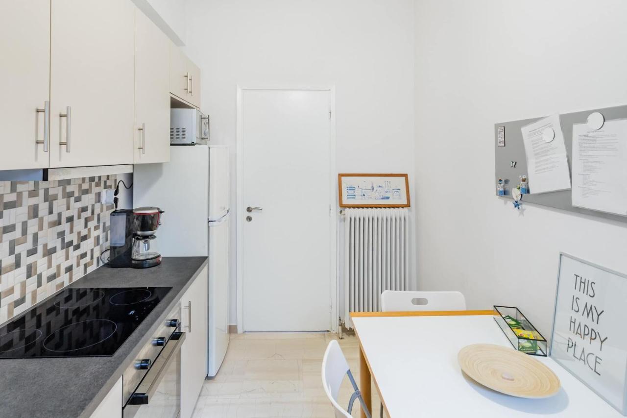 Koukaki Apartment With A Sunny Balcony, Near The Acropolis Athens Exterior photo